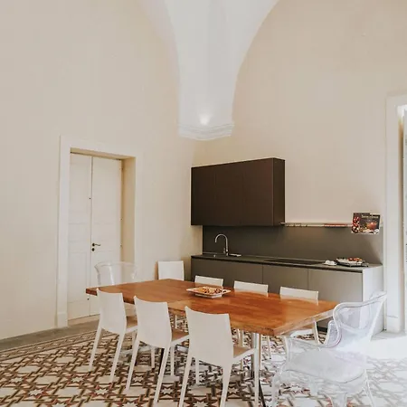 Palazzo Villani Lubelli Villa *